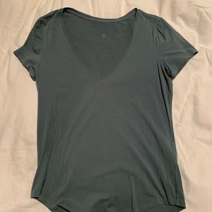 Lululemon love tee, size 6